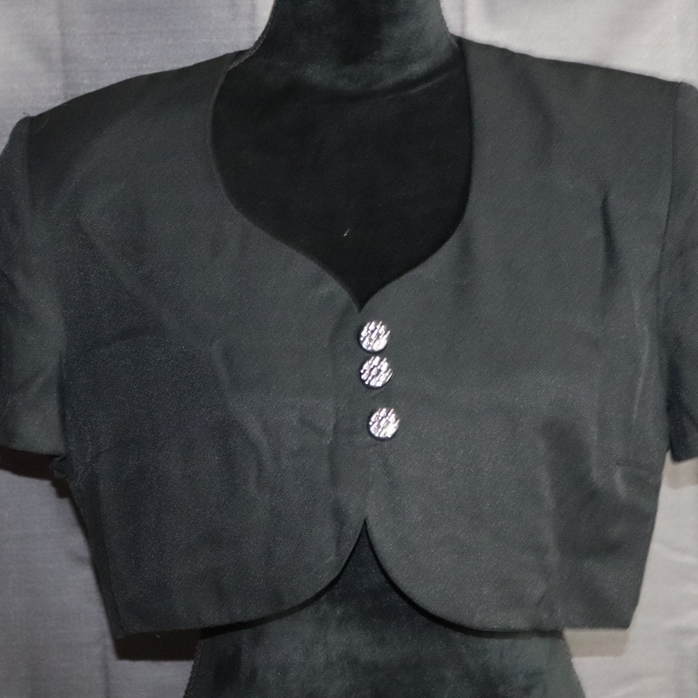 Black Shrug - Picture 2 of 4